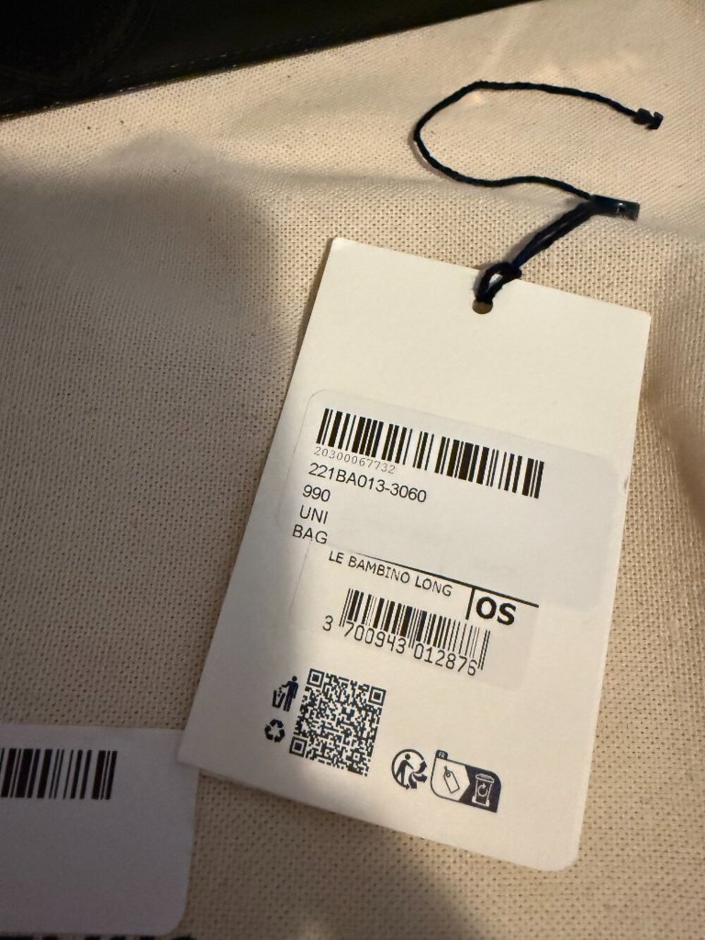 Jacquemus Le Bambino Long Leather Shoulder Bag - Picture 14 of 14